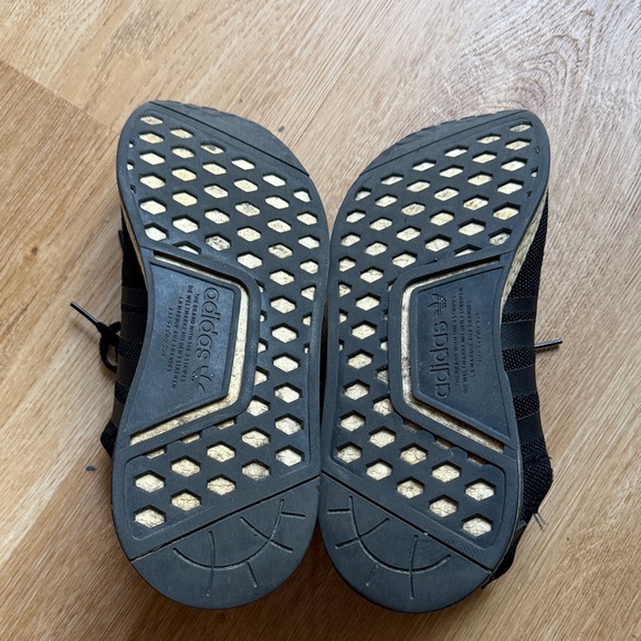 Adidas Men’s NMD R1 - Picture 4 of 6